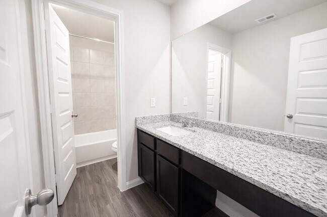 Building Photo - 5127 Shelby Katherine Dr