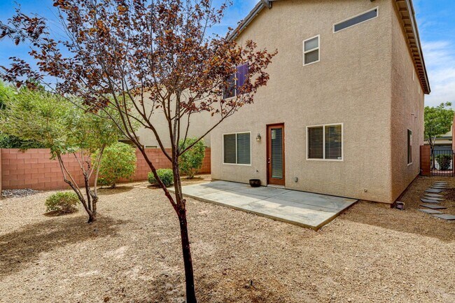 Building Photo - BEAUTIFUL GATED 2 Story, 3 Bedroom Home in...