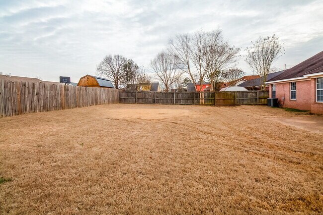 Building Photo - 4490 Shadow Glen Cove