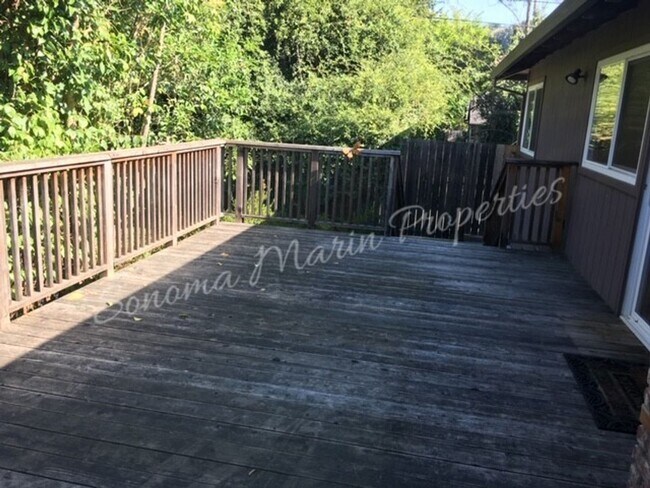 Building Photo - Great 3br/2ba Rincon Valley Home ~ Sonoma ...