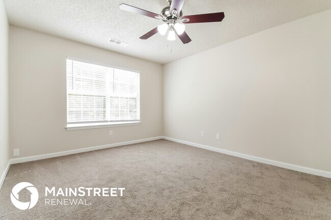 Building Photo - 4180 Clarks Tr