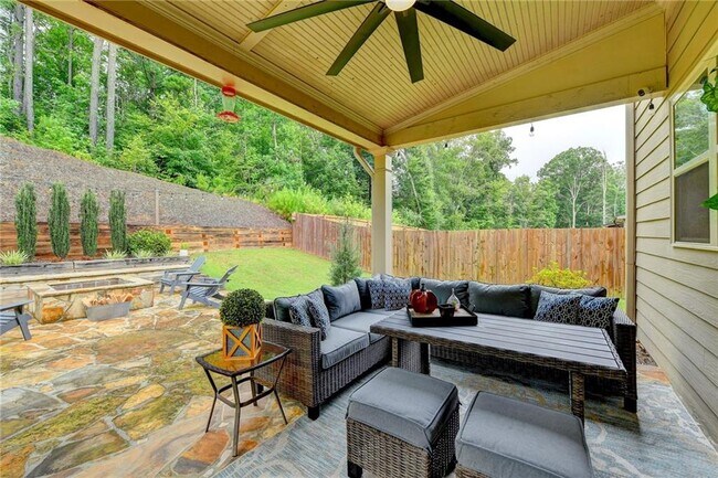 Building Photo - 4079 Two Bridge Dr