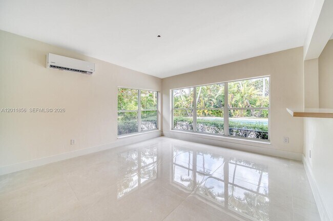 Building Photo - 15730 SW 87th Ct