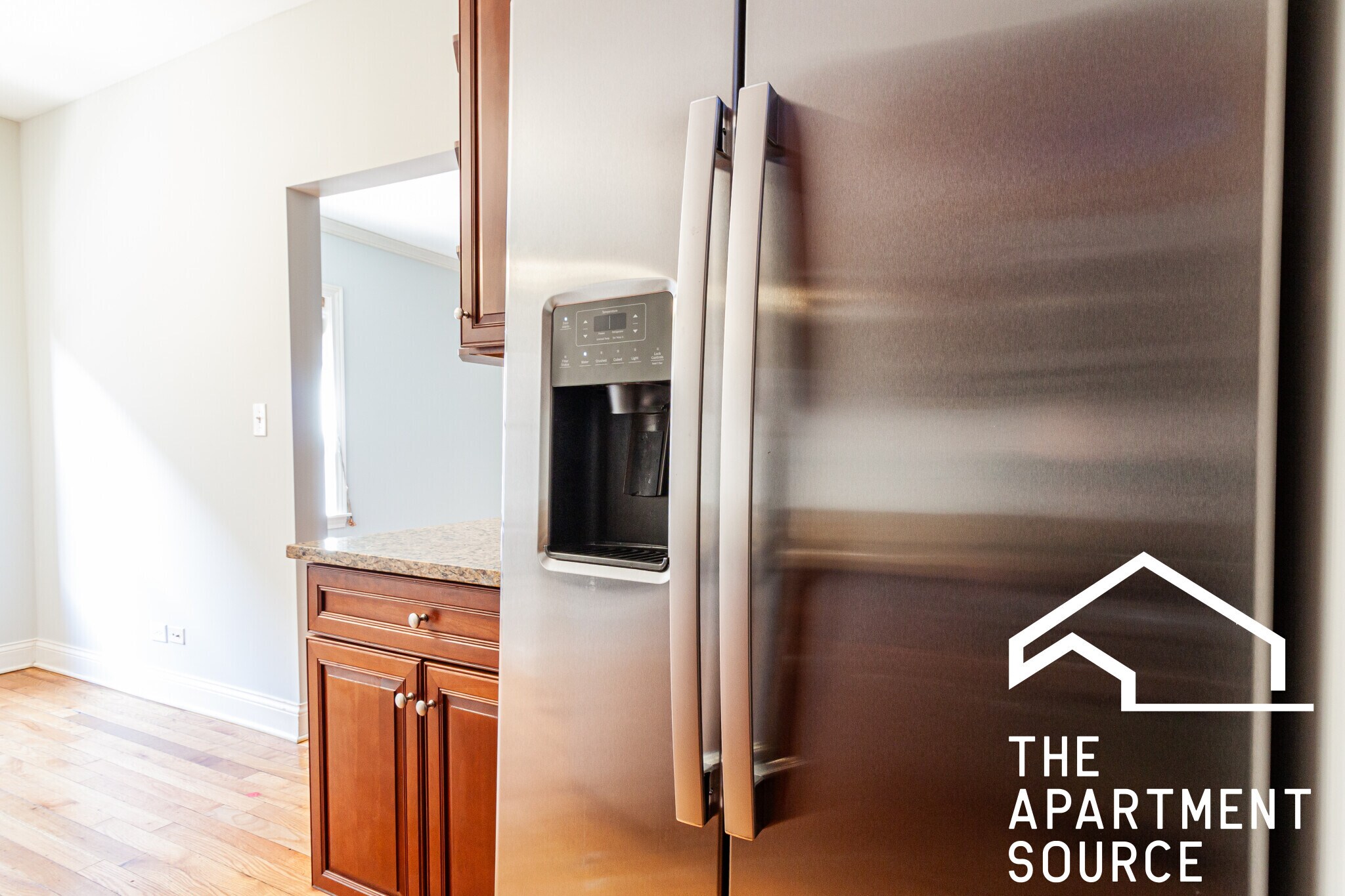 Building Photo - 736 W Addison St