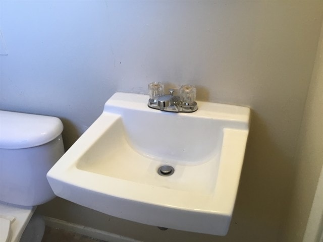 Building Photo - 7893 W Pasadena Ave