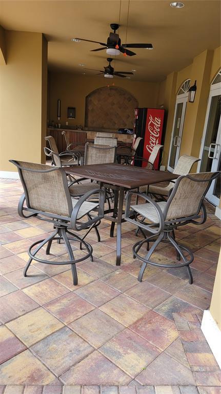 Building Photo - 1064 N Tamiami Trl