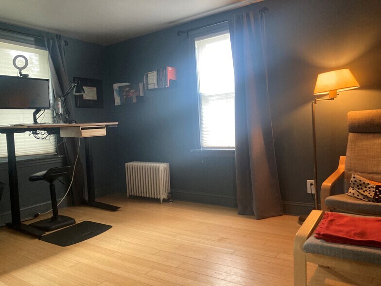 Building Photo - 410 North St