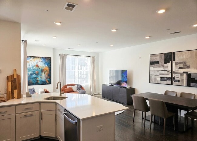 Building Photo - 45 Harvest Wy