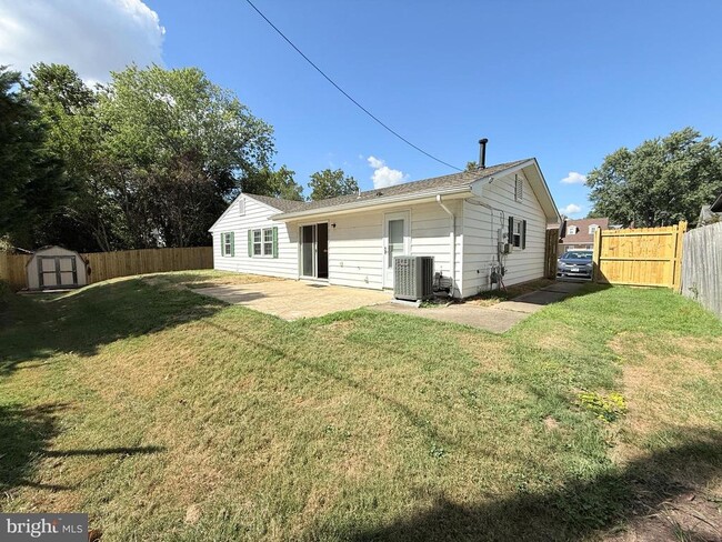 Building Photo - 13211 Pennerview Ln
