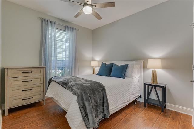 Building Photo - 1414 Park Palisades Dr