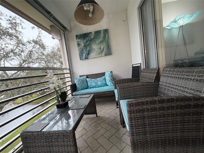 Building Photo - 2304 Lucaya Ln