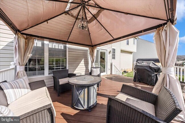 Building Photo - 1504 Larel Ct