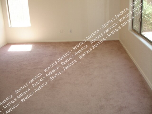 Building Photo - 17463 W Rock Wren Ct