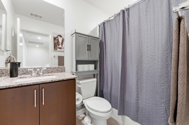 Building Photo - 336 Sweet Pl