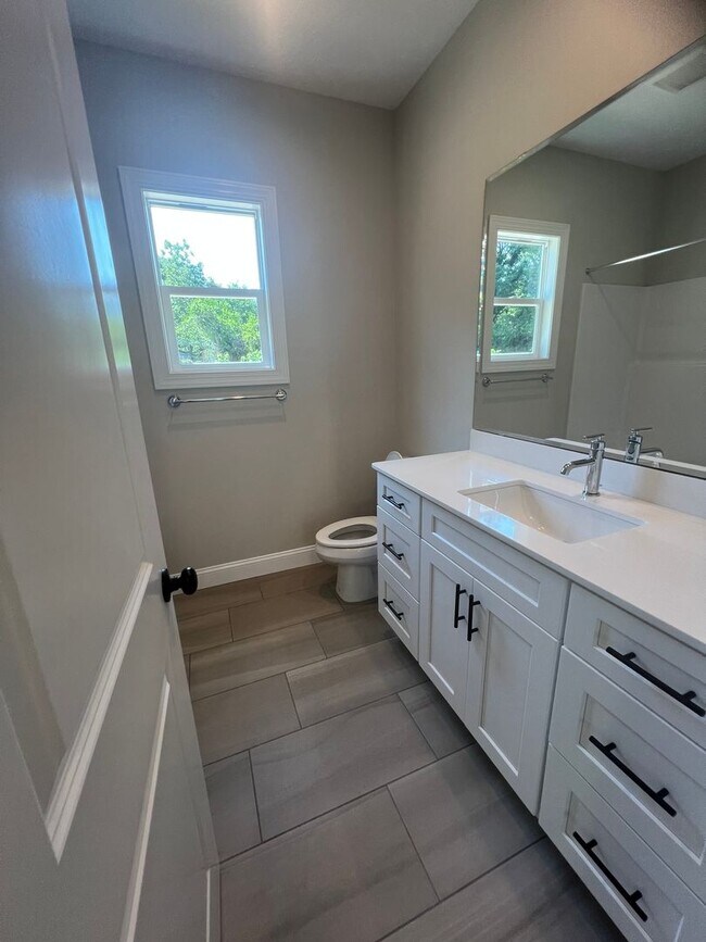 Building Photo - New Construction 3 Bedroom Home