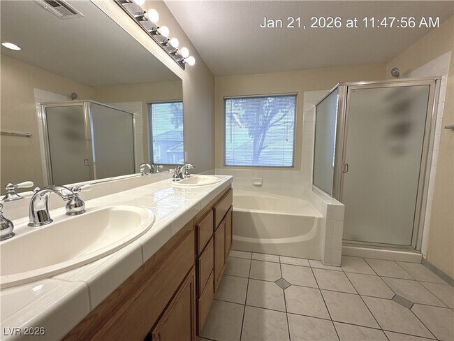 Building Photo - 5541 Cypress Creek St