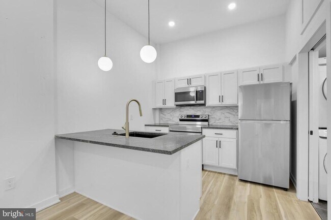 Building Photo - 1415 Locust St