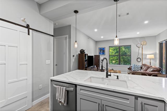 Building Photo - 2608 Museum Way