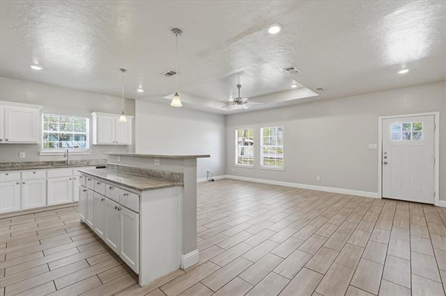 Building Photo - 3333 Dalton St