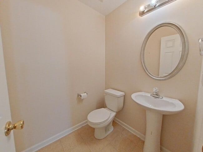 Building Photo - 113 Dozier Dr