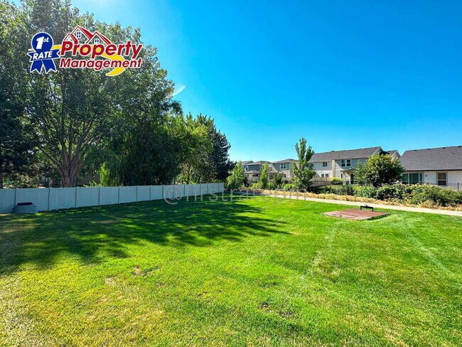 Building Photo - 1949 E Wilson Ln