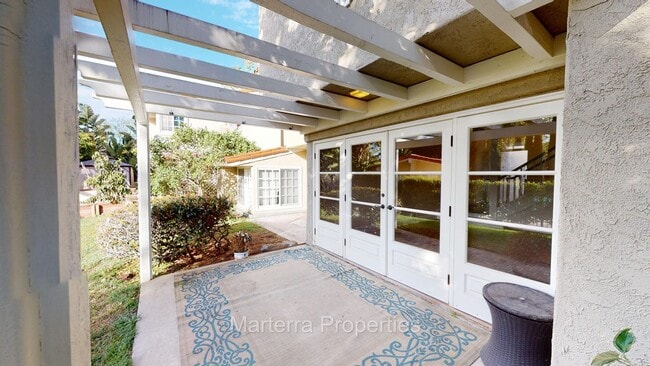 Building Photo - 2761 Vista Umbrosa
