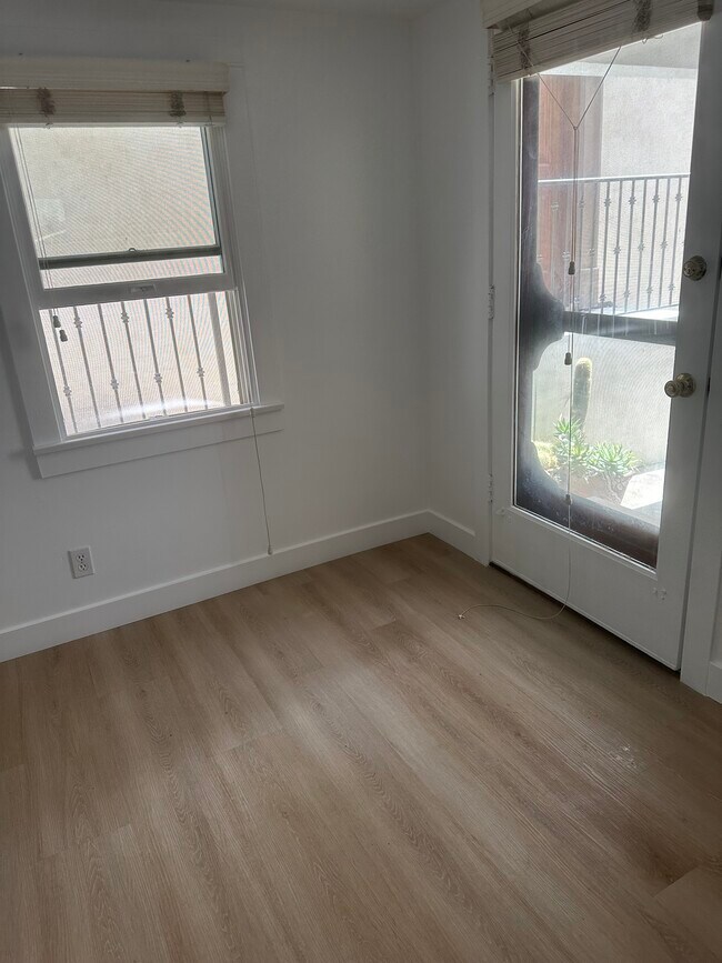 Eat in kitchen. Wooden blinds throughout. - 746 Bayview Dr