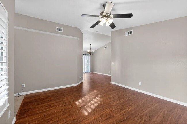 Building Photo - 6765 Koster Way