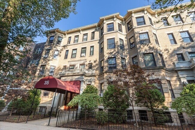 Primary Photo - 35 Queensberry St