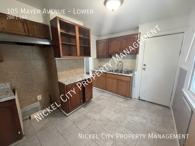 Building Photo - 105 Mayer Ave
