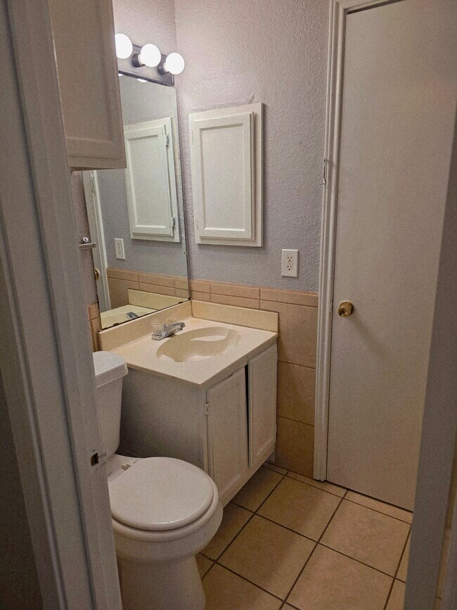 Building Photo - 13112 Rustic Trail