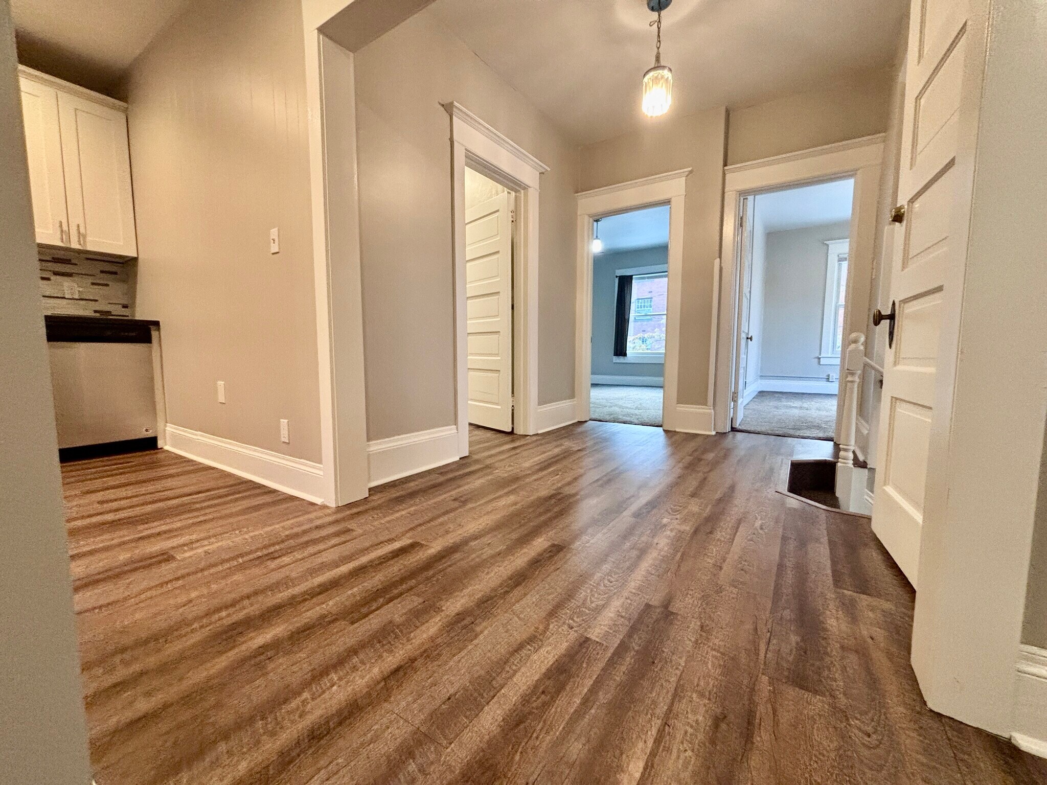 Entry - 718 NW 21st Ave