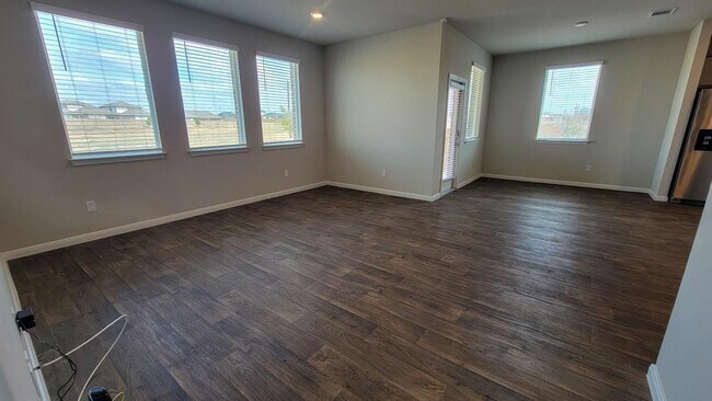 Building Photo - 487 Apache Plum Dr