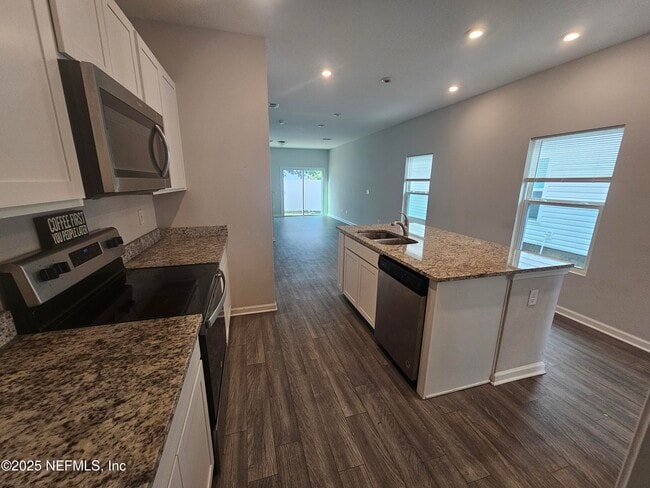 Building Photo - 8109 Cheryl Ann Ln