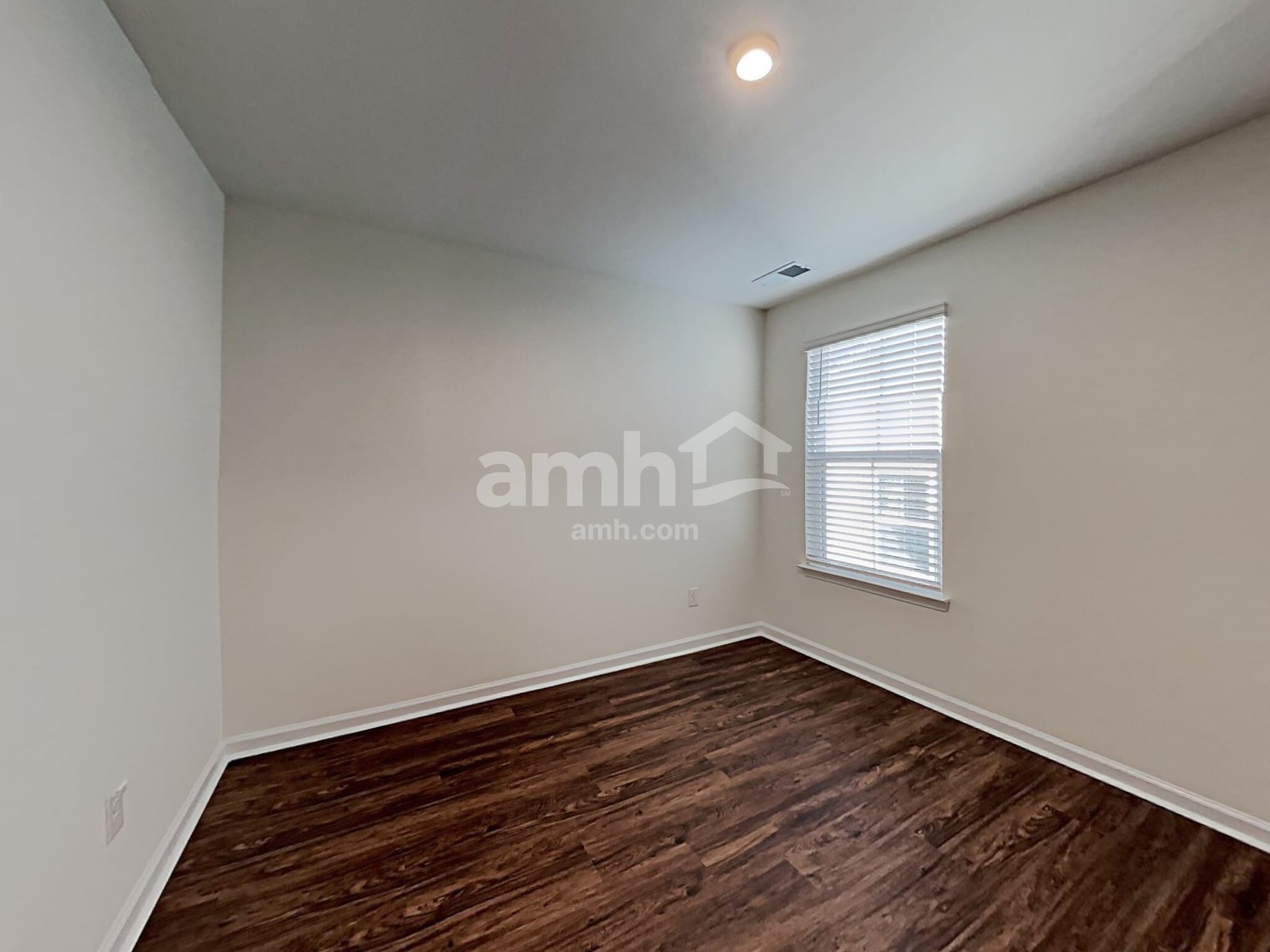 Building Photo - 5053 Twin River Dr