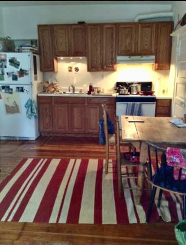 Building Photo - 2428M