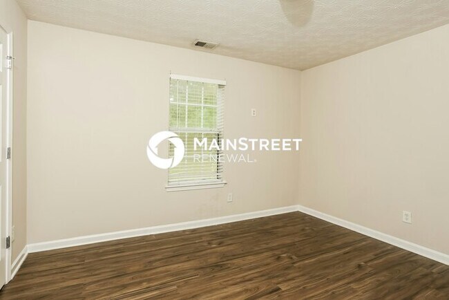 Building Photo - 3 Bedroom Pet-Friendly Home in Atlanta, GA with Main Street Renewal