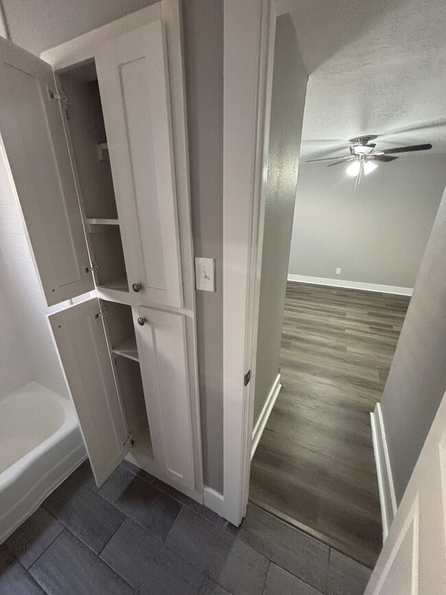 Floorplan - Avondale Apartments
