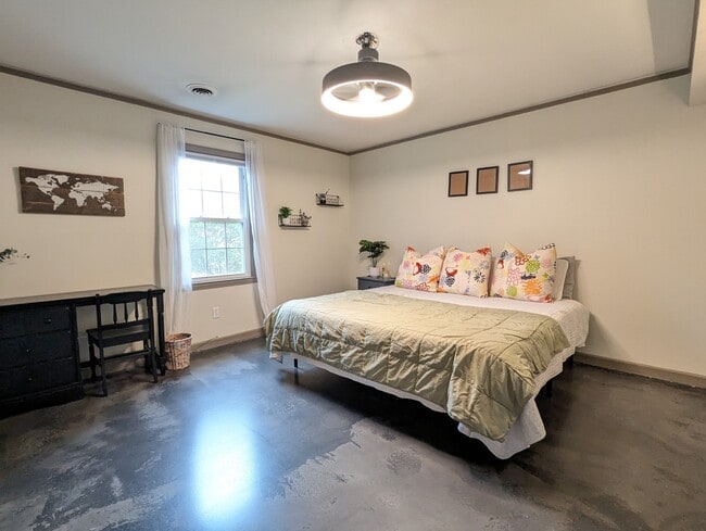 Building Photo - 110 Melbourne Ln