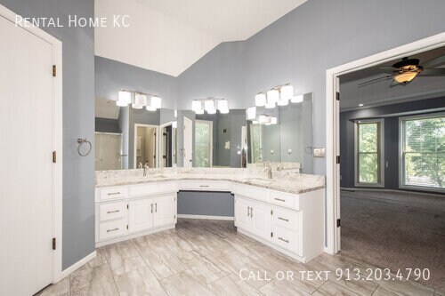 Building Photo - 15730 W Locust St