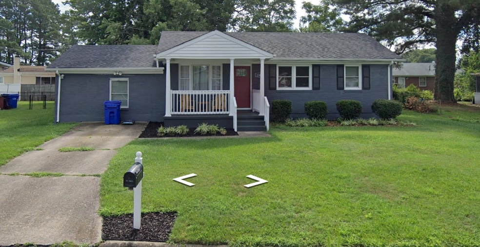 Primary Photo - 1503 Ellington Sq