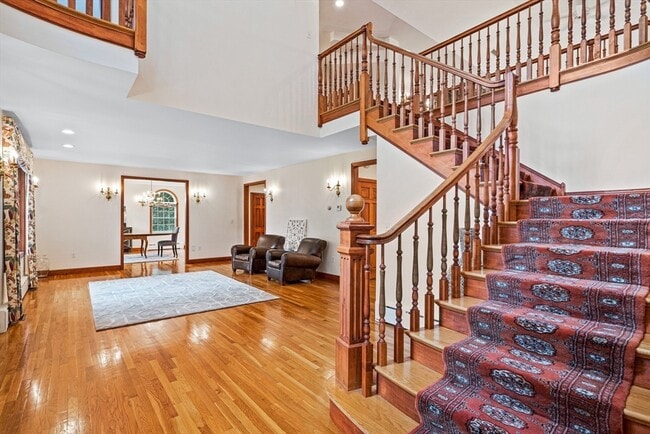 Building Photo - 282 High St