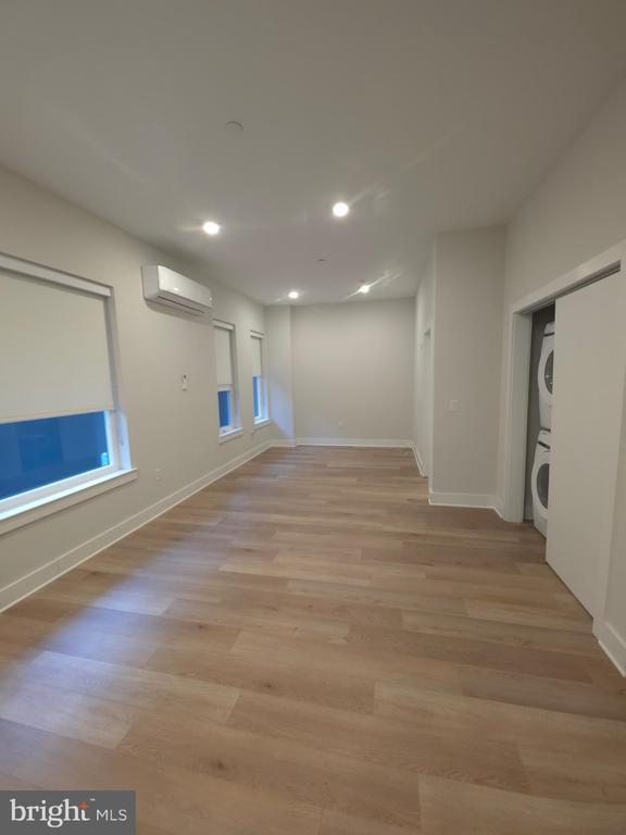 Building Photo - 3503 Midvale Ave