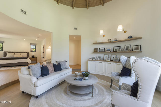 Building Photo - 4435 Encinas Dr