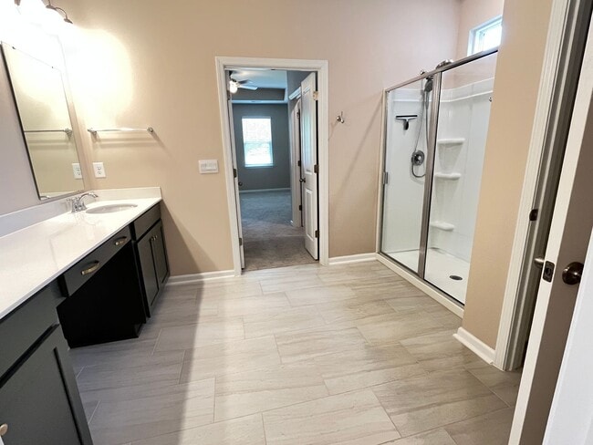 Building Photo - 1016 Chester Gln Ct
