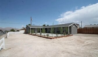 Building Photo - 640 N 9th St