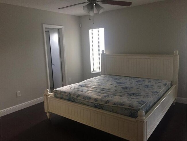 Building Photo - 4135 Bay Laurel Way