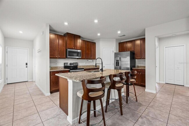 Building Photo - 10966 High Noon Trl