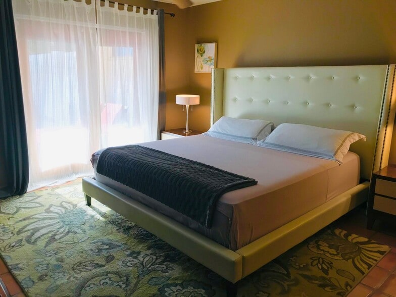 Building Photo - 7710 N 17th Pl