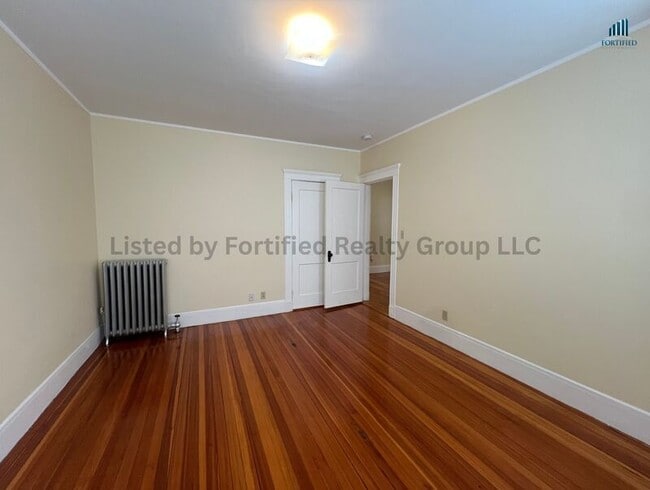 Building Photo - 142 Washington St